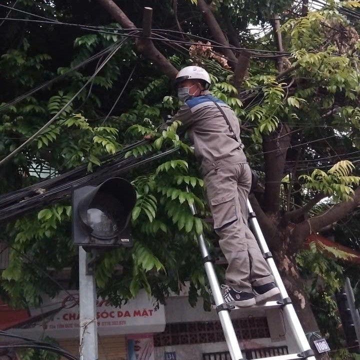 HanoiTelecom và các doanh nghiệp phối hợp triển khai dịch vụ chuyển vùng di động (roaming) miễn phí, ứng phó bão số 3.