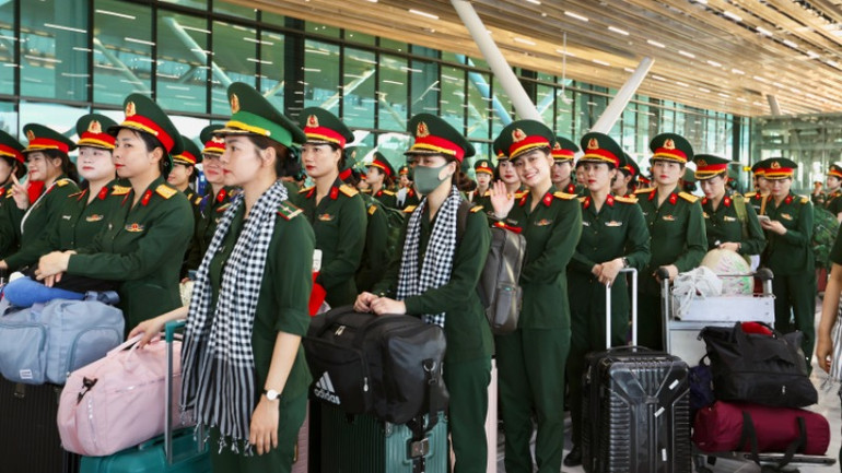 Sáng 2/5, các đơn vị có mặt tại nhà ga T3, sân bay quốc tế Tân Sơn Nhất chuẩn bị rời Thành phố Hồ Chí Minh. Sáng 2/5, các đơn vị có mặt tại nhà ga T3, sân bay quốc tế Tân Sơn Nhất chuẩn bị rời Thành phố Hồ Chí Minh.