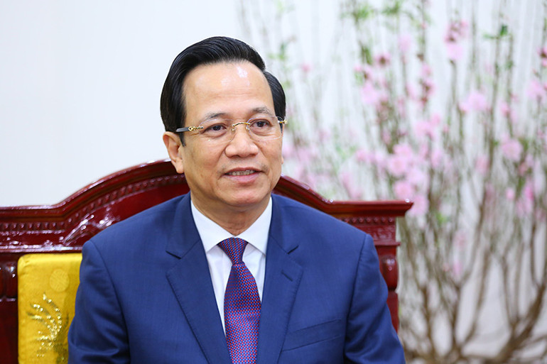 Bộ trưởng Lao động-Thương binh và Xã hội Đào Ngọc Dung: Trọng tâm trong năm 2023 của ngành là sửa đổi Luật Bảo hiểm xã hội và Luật Việc làm. (Ảnh: Giáp Tống) Bộ trưởng Lao động-Thương binh và Xã hội Đào Ngọc Dung: Trọng tâm trong năm 2023 của ngành là sửa đổi Luật Bảo hiểm xã hội và Luật Việc làm. (Ảnh: Giáp Tống)