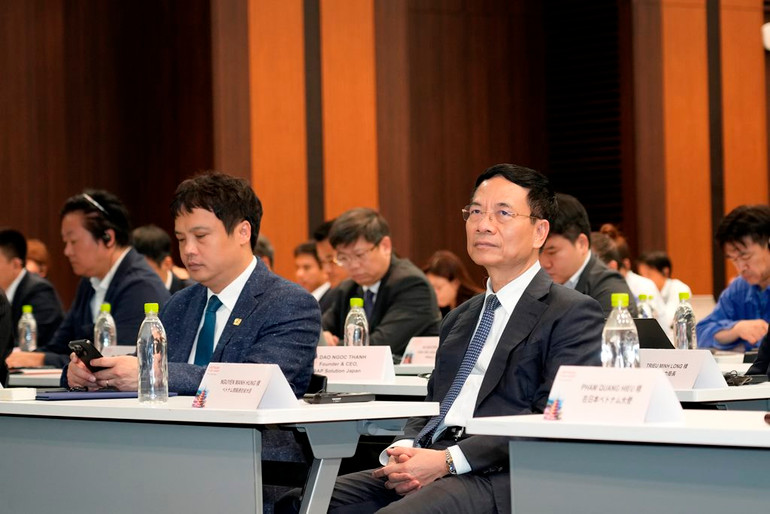 Bộ trưởng Thông tin và Truyền thông Nguyễn Mạnh Hùng tại Vietnam IT Day 2024.