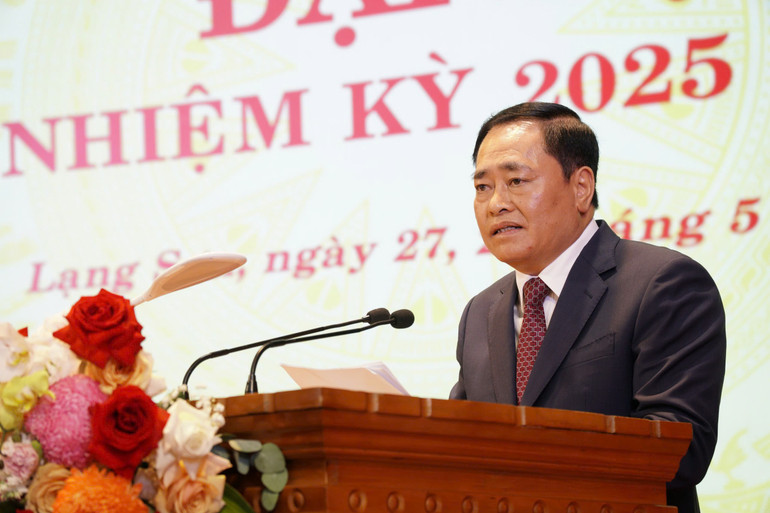 Đồng chí Hồ Tiến Thiệu, Phó Bí thư Tỉnh ủy, Chủ tịch Ủy ban nhân dân tỉnh Lạng Sơn phát biểu chỉ đạo đại hội. Đồng chí Hồ Tiến Thiệu, Phó Bí thư Tỉnh ủy, Chủ tịch Ủy ban nhân dân tỉnh Lạng Sơn phát biểu chỉ đạo đại hội.