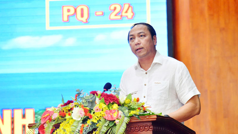 Chủ tịch Ủy ban nhân dân tỉnh Kiên Giang Lâm Minh Thành phát biểu tại buổi khai mạc diễn tập khu vực phòng thủ thành phố Phú Quốc năm 2024.