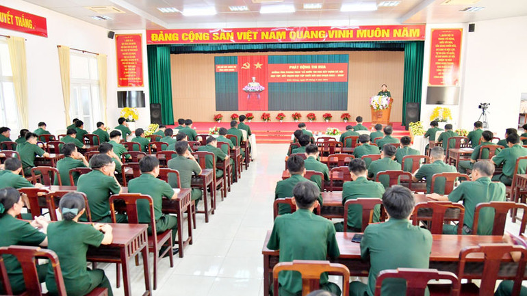 Quang cảnh lễ phát động.