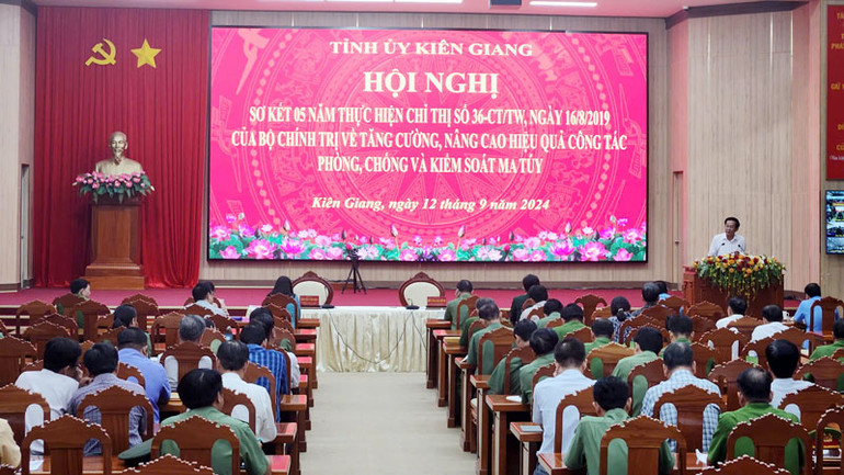 Quang cảnh hội nghị.