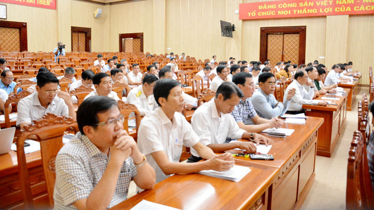 Đại biểu tham dự hội nghị. Đại biểu tham dự hội nghị.