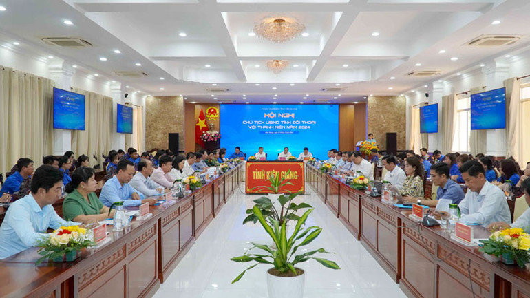 Quang cảnh buổi đối thoại.