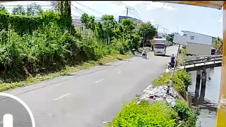 Camera an ninh ghi lại sự việc.