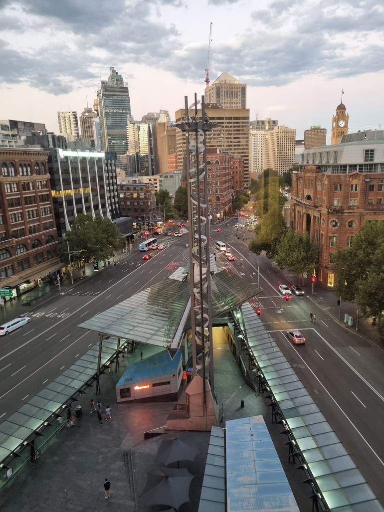 Không dễ dàng để bắt gặp các "siêu xe" sang trọng và đắt đỏ trên đường phố Sydney.