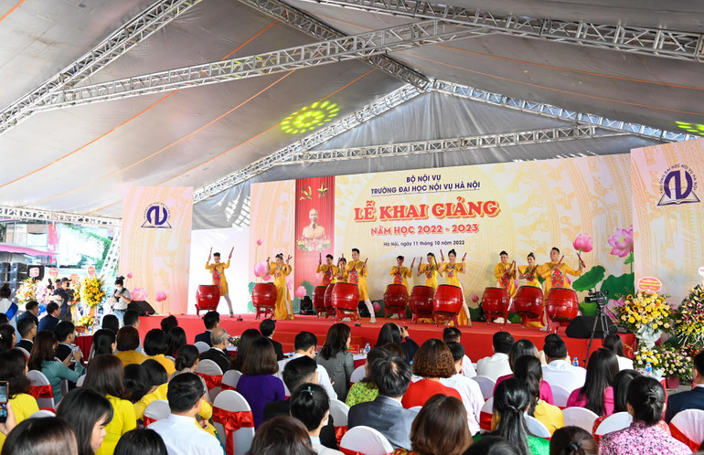 Quang cảnh Lễ khai giảng. (Ảnh: DUY LINH)