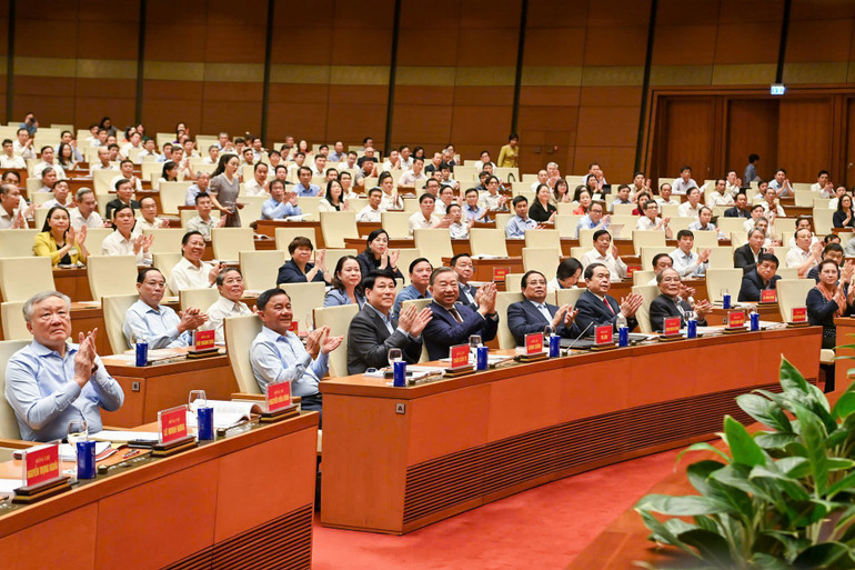 Toàn cảnh hội nghị. (Ảnh DUY LINH)