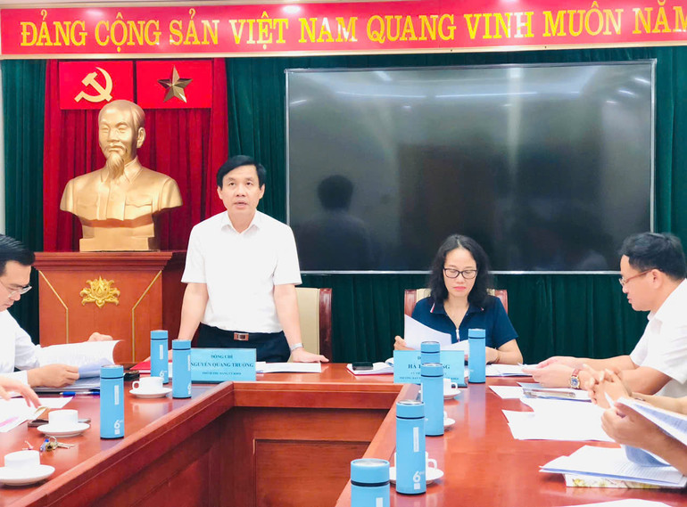 Đồng chí Nguyễn Quang Trường phát biểu điều hành Hội nghị.