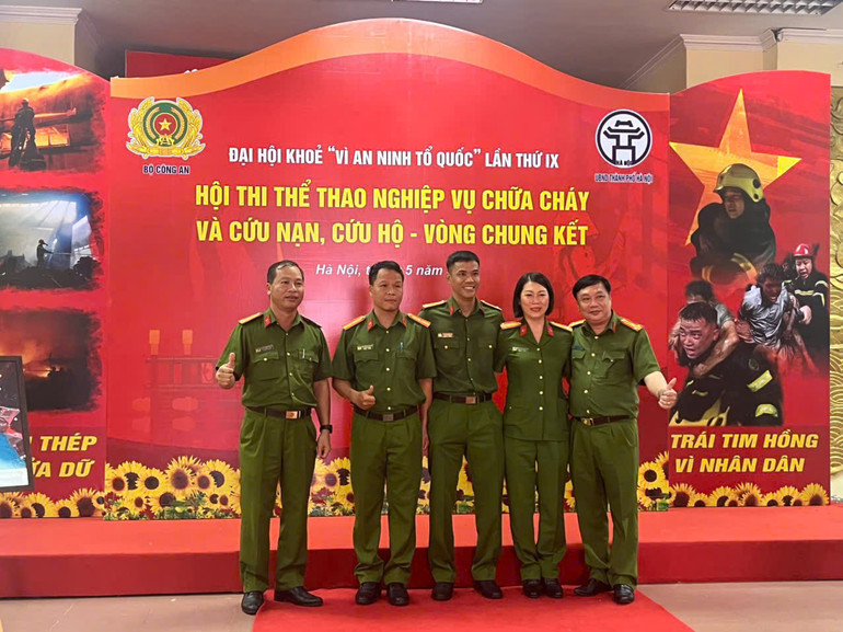 Các vận động viên sẵn sàng tranh tài tại Vòng chung kết Hội thi Thể thao nghiệp vụ chữa cháy và cứu nạn, cứu hộ. (Nguồn: Công an thành phố Hà Nội) Các vận động viên sẵn sàng tranh tài tại Vòng chung kết Hội thi Thể thao nghiệp vụ chữa cháy và cứu nạn, cứu hộ. (Nguồn: Công an thành phố Hà Nội)