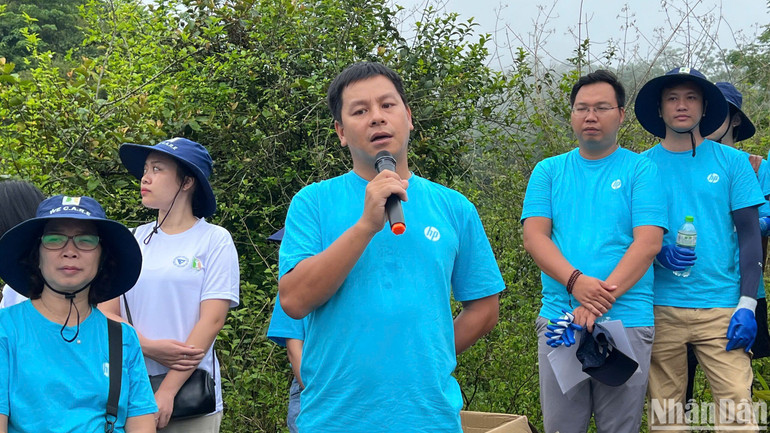 Ông Nguyễn Minh Đức, Tổng Giám đốc HP Việt Nam mong muốn lan tỏa những giá trị bền vững bằng cách gìn giữ thiên nhiên và vun đắp cho tương lai.