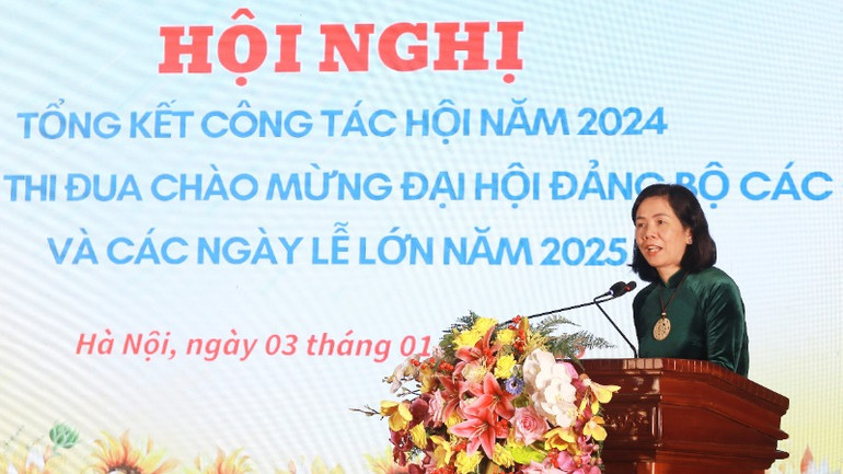 Phó Chủ tịch Hội Liên hiệp Phụ nữ Việt Nam Nguyễn Thị Minh Hương phát biểu tại hội nghị. Phó Chủ tịch Hội Liên hiệp Phụ nữ Việt Nam Nguyễn Thị Minh Hương phát biểu tại hội nghị.