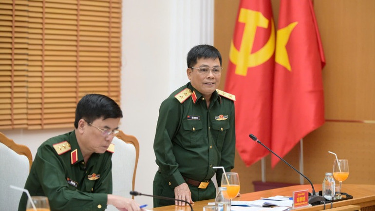Trung tướng Trần Minh Đức, Chủ nhiệm Tổng cục Hậu cần-Kỹ thuật phát biểu tại buổi làm việc. Trung tướng Trần Minh Đức, Chủ nhiệm Tổng cục Hậu cần-Kỹ thuật phát biểu tại buổi làm việc.