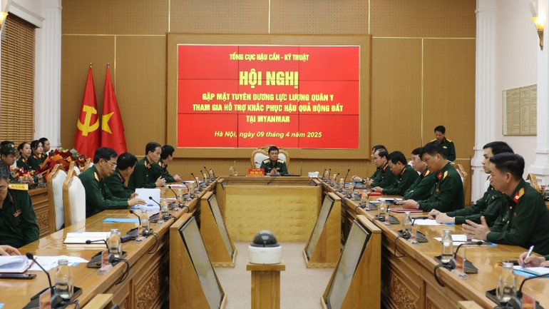 Toàn cảnh hội nghị gặp mặt tuyên dương lực lượng quân y.