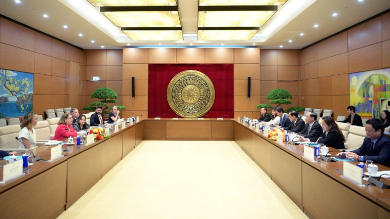 Quang cảnh buổi tiếp.