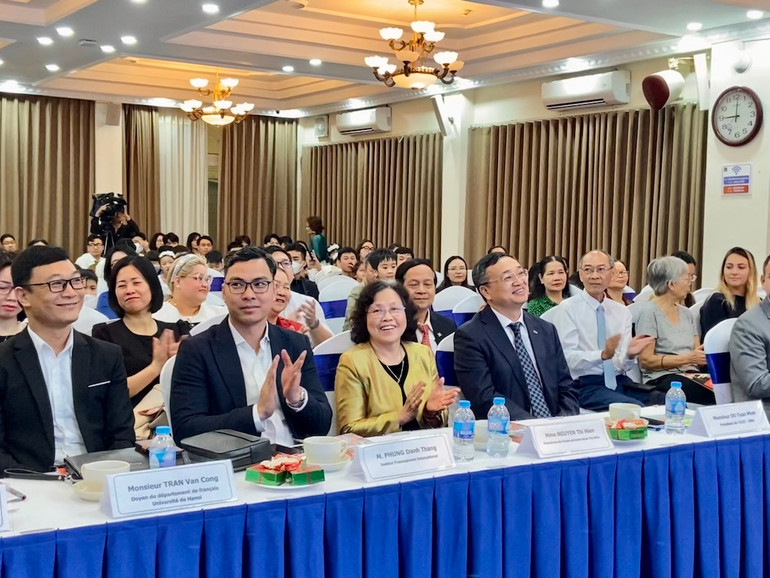 Đại biểu tham dự Ngày hội Pháp ngữ 2023 “Những sắc màu văn hoá” tại Trường đại học Ngoại ngữ