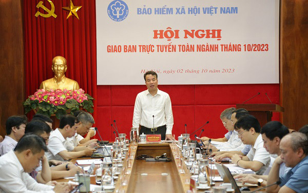 Tổng Giám đốc Bảo hiểm xã hội Việt Nam Nguyễn Thế Mạnh phát biểu tại hội nghị. (Ảnh: TÂM TRUNG) Tổng Giám đốc Bảo hiểm xã hội Việt Nam Nguyễn Thế Mạnh phát biểu tại hội nghị. (Ảnh: TÂM TRUNG)