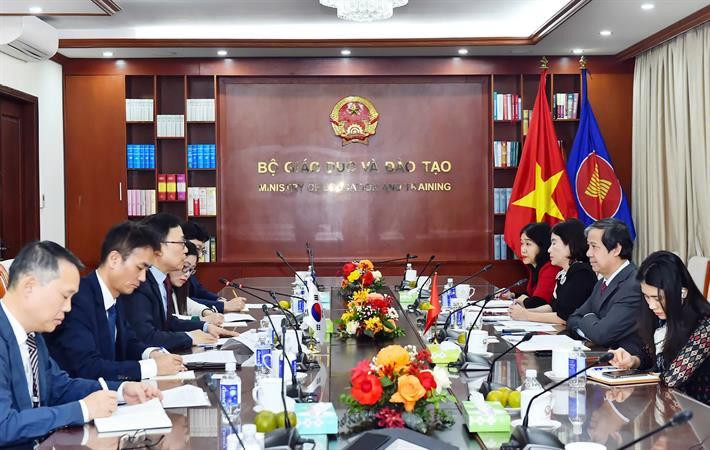 Quang cảnh cuộc gặp (Ảnh: Bộ Giáo dục và Đào tạo) Quang cảnh cuộc gặp (Ảnh: Bộ Giáo dục và Đào tạo)
