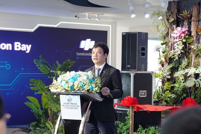 Ông Nguyễn Văn Khoa, Tổng giám đốc FPT cam kết phát triển Trung tâm R&D đóng vai trò thúc đẩy đổi mới sáng tạo tại Đà Nẵng.