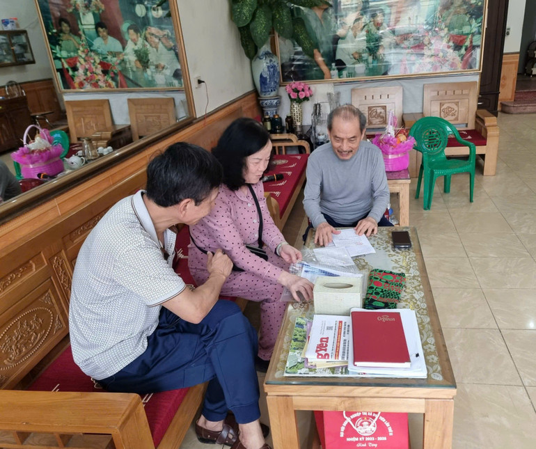 Lấy ý kiến cử tri về sắp xếp đơn vị hành chính.