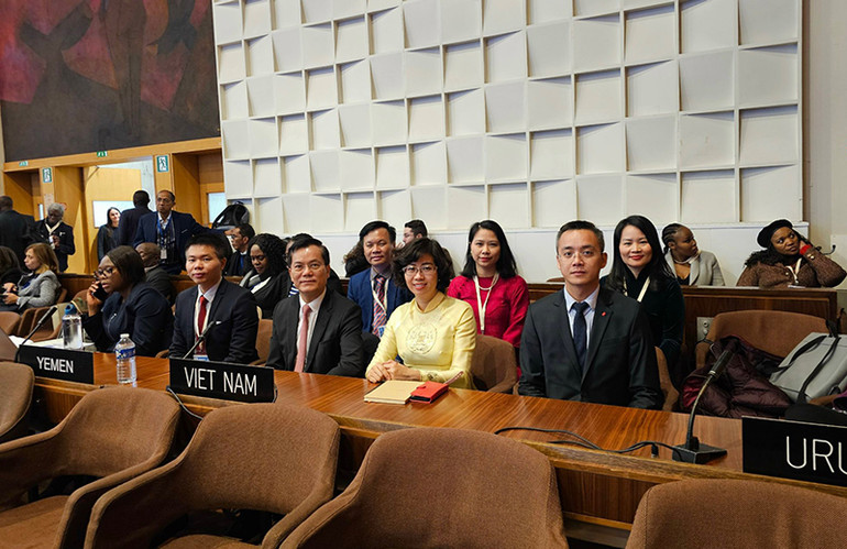 Đoàn Việt Nam tham dự Kỳ họp Đại hội đồng lần thứ 24 các quốc gia thành viên Công ước Bảo vệ di sản văn hóa và thiên nhiên thế giới. (Ảnh: Minh Duy)