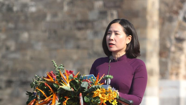 Chủ tịch Hội Liên hiệp Phụ nữ thành phố Hà Nội Lê Kim Anh phát biểu tại chương trình. Chủ tịch Hội Liên hiệp Phụ nữ thành phố Hà Nội Lê Kim Anh phát biểu tại chương trình.