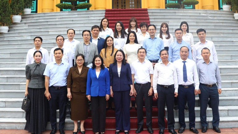 Phó Chủ tịch nước Võ Thị Ánh Xuân gặp mặt các thành viên Hội đồng Bảo trợ Quỹ Bảo trợ trẻ em Việt Nam.