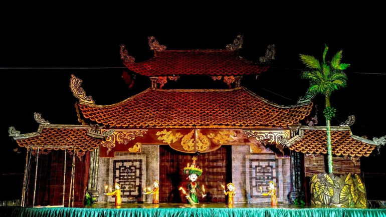 Vẻ đẹp nên thơ của thủy đình.