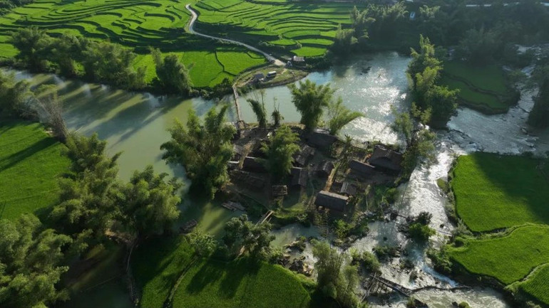 Phim được lấy bối cảnh tại tỉnh Cao Bằng.