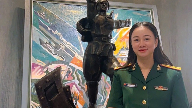 Đạo diễn, Thượng úy Nguyễn Diệu Hoa.