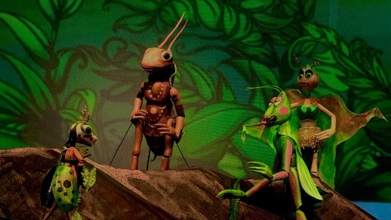 Tạo hình trong "Dế Mèn phiêu lưu ký" được thiếu nhi yêu thích.