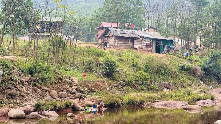 Nhịp sống bình yên, mộc mạc. Nhịp sống bình yên, mộc mạc.