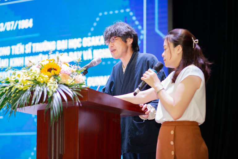 Giáo sư Kou Yamada, Đại học Gunma (Nhật Bản) là cố vấn cao cấp của cuộc thi