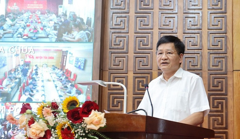 Đồng chí Lê Thành Đô, Chủ tịch Ủy ban nhân dân tỉnh Điện Biên phát biểu chỉ đạo tại hội nghị.