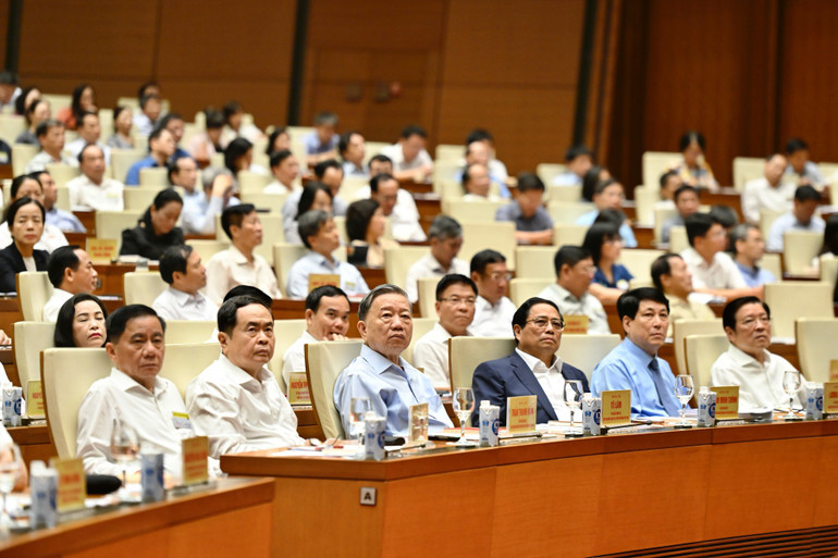 Đại biểu tham dự hội nghị. (Ảnh Việt Trung)