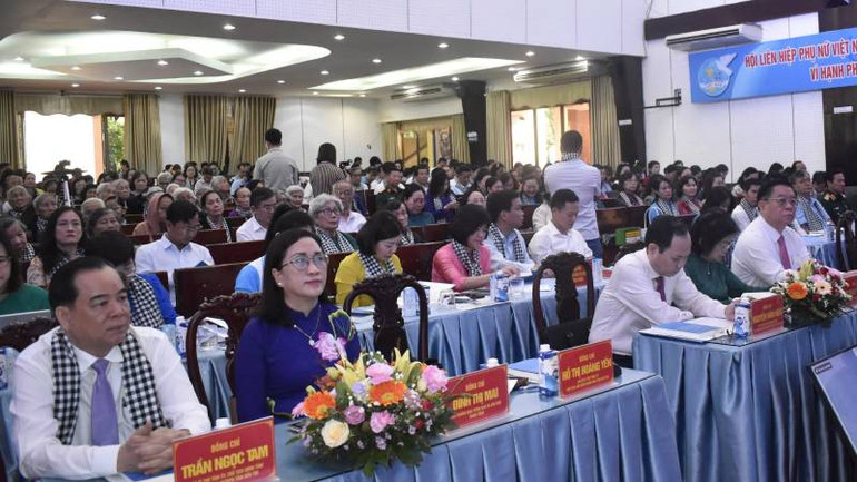 Đại biểu tham dự Hội thảo tại điểm cầu chính tỉnh Bến Tre. (Ảnh: HOÀNG TRUNG)