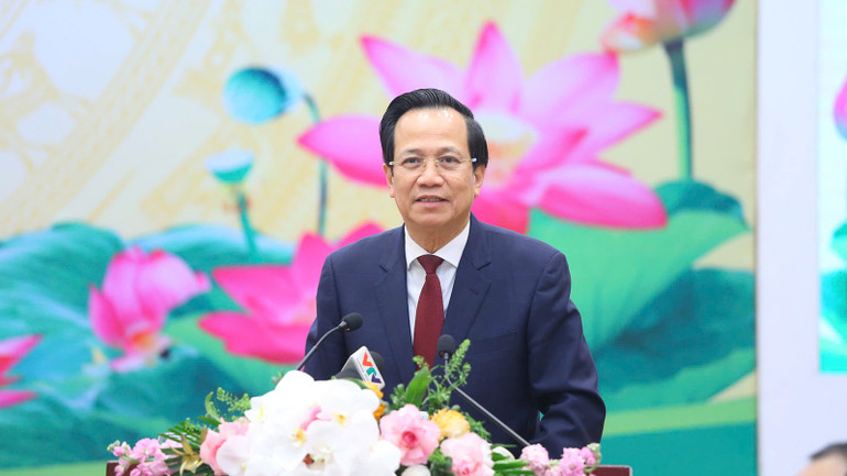 Bộ trưởng Đào Ngọc Dung phát biểu tại hội nghị. (Ảnh: GIÁP TỐNG)