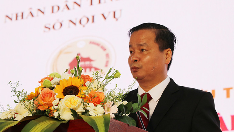 Giám đốc Sở Nội vụ tỉnh Quảng Nam Trình Minh Đức phát biểu tại triển lãm “Dấu ấn lịch sử Quảng Nam qua tài liệu lưu trữ nhân kỷ niệm 50 năm Ngày Giải phóng Quảng Nam (24/3/1975-24/3/2025)”.