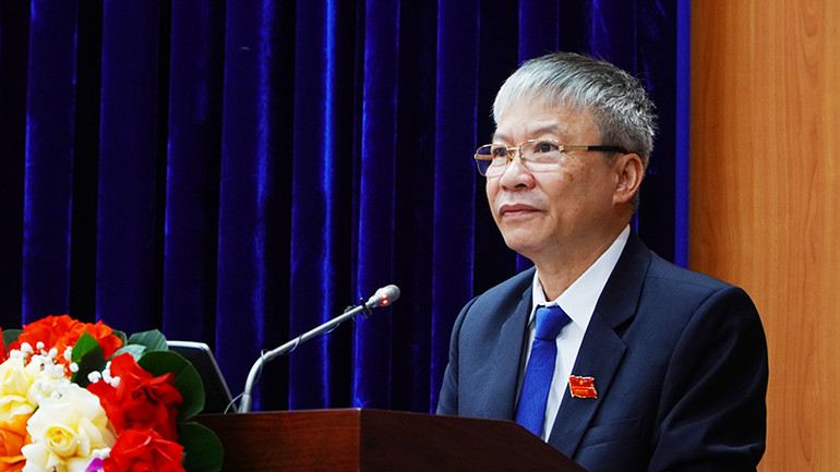 Phó Bí thư Thường trực Tỉnh ủy, Chủ tịch Hội đồng nhân dân tỉnh Quảng Nam Nguyễn Đức Dũng phát biểu khai mạc kỳ họp.