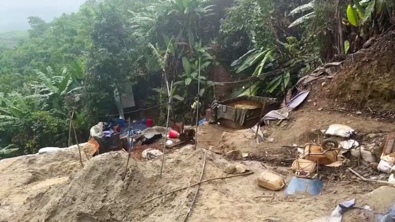 Khu vực khai thác vàng trái phép ở Tam Lãnh bị lực lượng chức năng phát hiện.