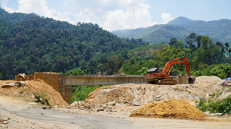 Đến nay, tổng khối lượng thi công hoàn thành tuyến đường ĐH1.NTM dự kiến đạt khoảng 95% giá trị hợp đồng xây lắp.