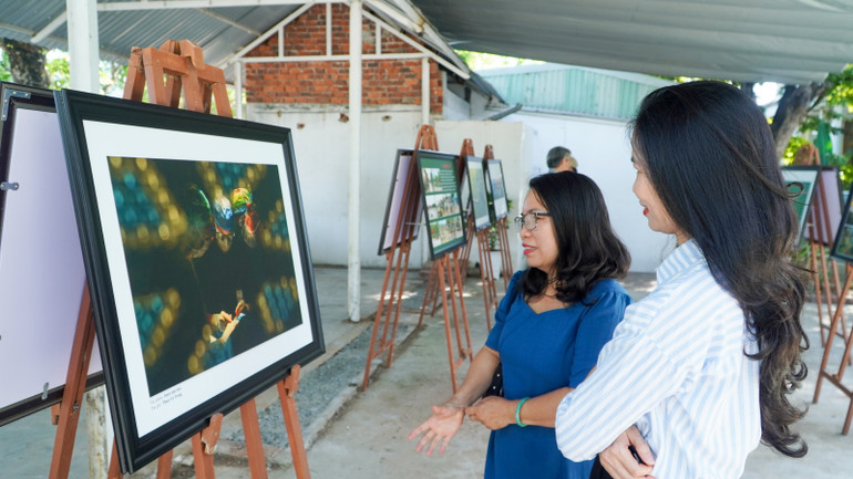 Triển lãm có 76 tác phẩm gồm các thể loại của tác giả là hội viên Hội Văn học-Nghệ thuật tỉnh Quảng Nam.