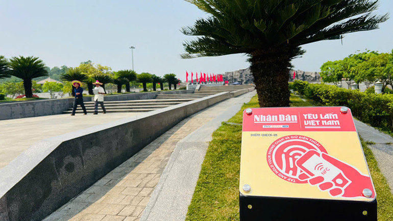 Dự án “Yêu lắm Việt Nam” được Báo Nhân Dân phối hợp các đối tác công nghệ triển khai tại các tỉnh, thành phố trên cả nước, hoạt động thiết thực hướng tới kỷ niệm 50 năm Ngày giải phóng miền nam, thống nhất đất nước (30/4/1975-30/4/2025).