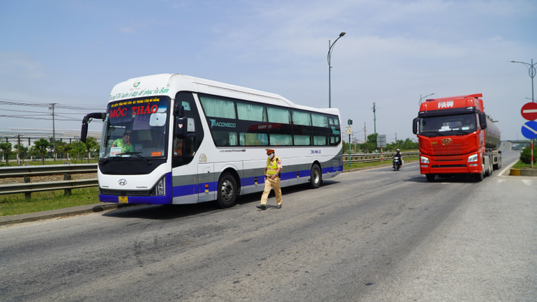 Phòng Cảnh giao thông Công an tỉnh Quảng Nam sẽ tổ chức cao điểm theo chuyên đề về bảo đảm trật tự, an toàn giao thông trong dịp lễ 30/4 và 1/5.