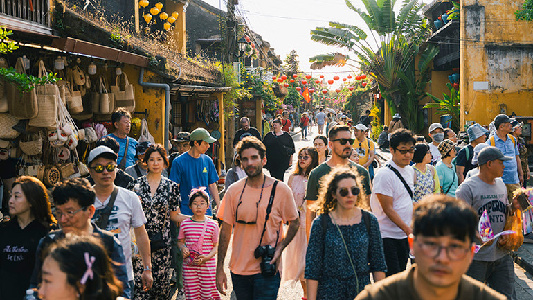 Hội An là điểm đến thu hút đông đảo du khách trong nước và quốc tế đến tham quan.