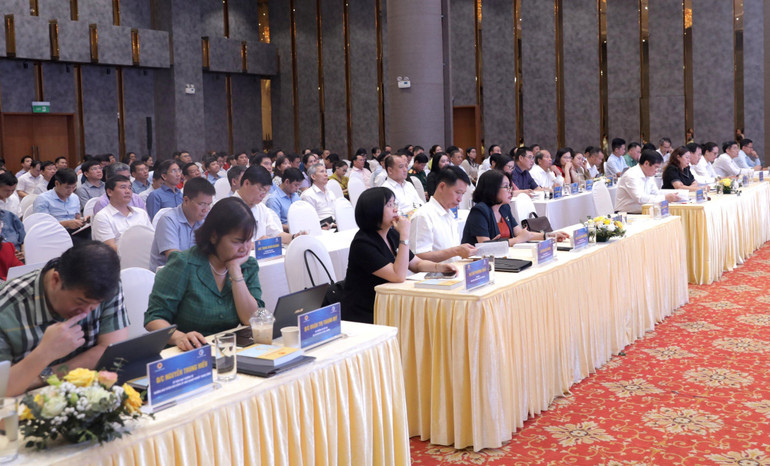 Quang cảnh hội nghị Quang cảnh hội nghị