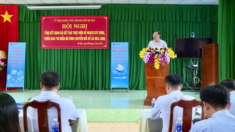 Ngày 09/12, UBND thành phố Bà Rịa tổ chức Hội nghị tổng kết đánh giá thực hiện kế hoạch xây dựng, triển khai thí điểm mô hình chuyển đổi số xã Hòa Long.