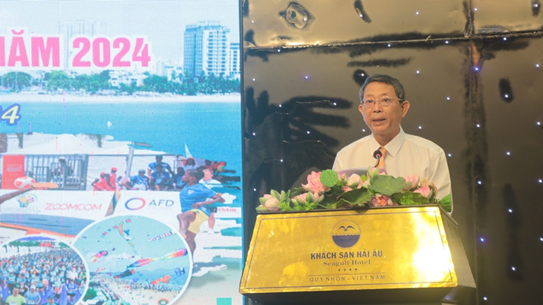 Ông Trần Văn Thanh, Giám đốc Sở Du lịch thông tin về những sự kiện sẽ diễn ra trong mùa hè năm nay tại Quy Nhơn.